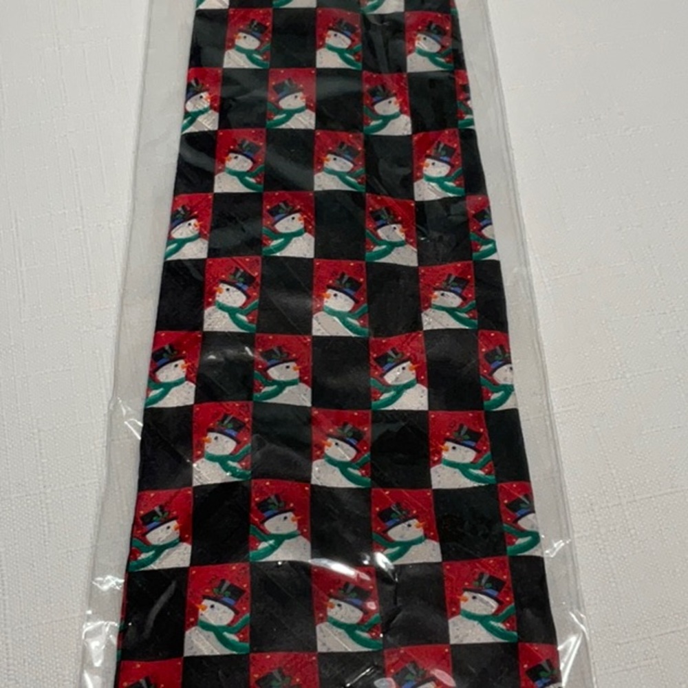 Snowman Tie by American Greetings 2002